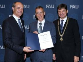 Enrique Zuazua nombrado embajador de la FAU
