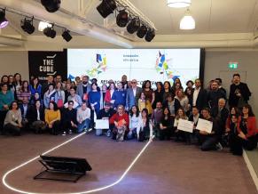 Fotografía de los ganadores en la VI convocatoria de ayuda a proyectos inclusivos