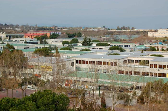 Edificio de la Facultad de Ciencias Económicas y Empresariales