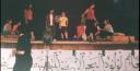 Grupo de teatro ARABUAM. Montando al Muharriy (el mamarracho) de Muhammad al Magut. Festival Mostaganem Argelia 2002