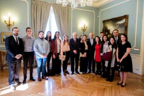 Encuentro de S.E. el Presidente de la República portuguesa, D. Marcelo Rebelo de Sousa, con estudiantes de portugués de la UAM