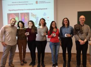 Estudiantes becadas por la Federación Europea de Sociedades de Neurociencia (FENS) y la International Brain Research organization (IBRO)