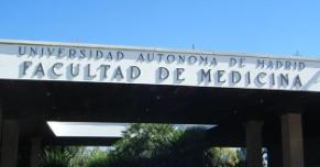 Fachada principal de la Facultad de Medicina de la Universidad Autónoma de Madrid