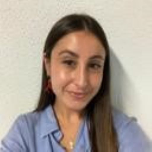 Fotografía de contratado predoctoral Isabel Sanz Abengozar