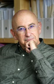 Foto del profesor Antonio Cuevas González