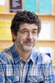 Foto del profesor Jesús García Azorero