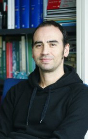 Foto del profesor Enrique González Jiménez