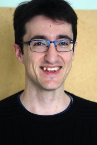 Foto del profesor Adrián Ubís Martínez