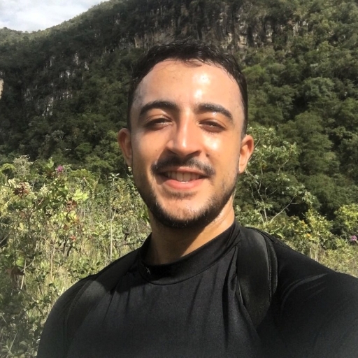 Fotografía del investigador Luiz Fernando Moreira Peixoto.