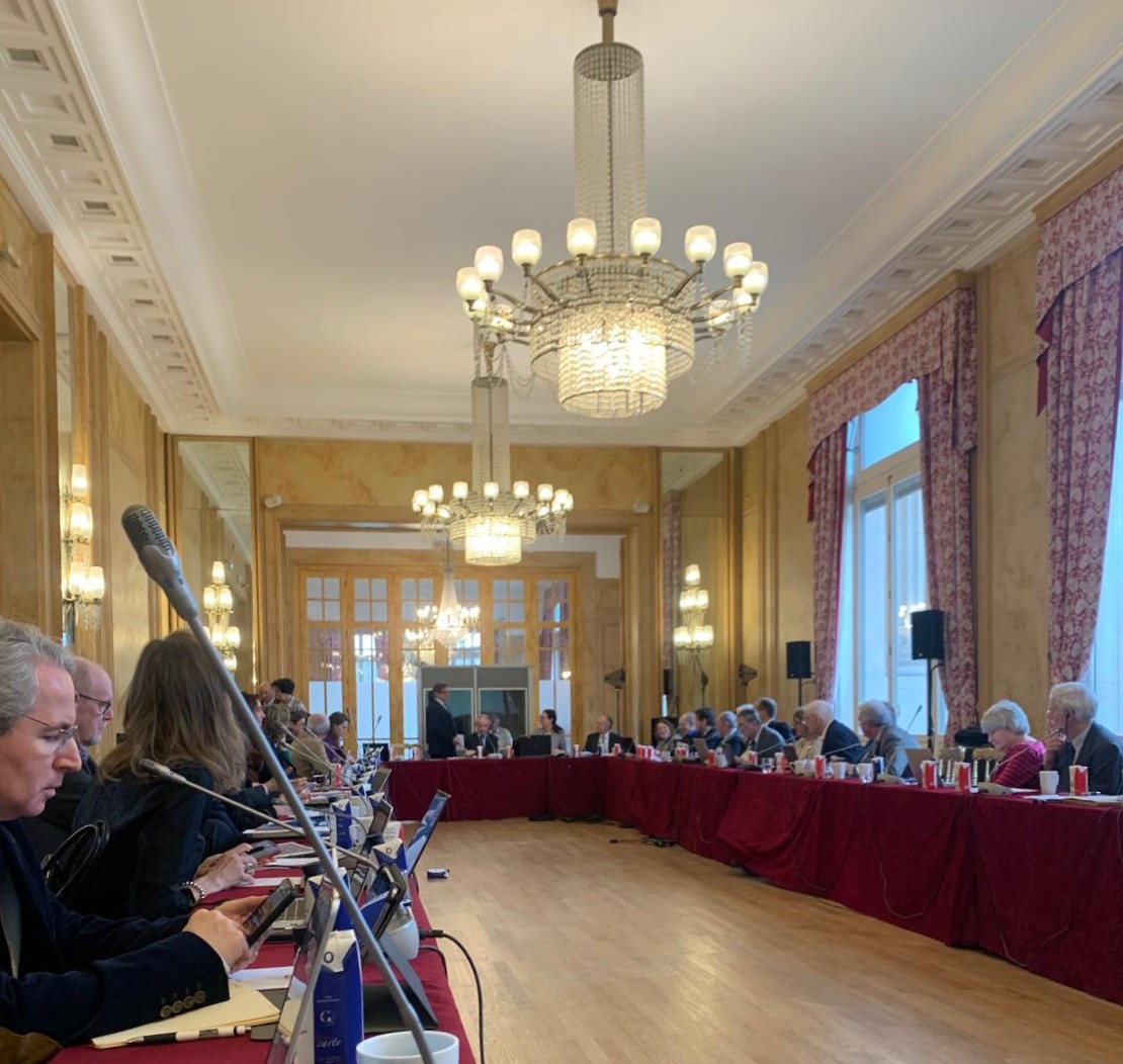 Foto de la elección del Comité Ejecutivo de la Asociación Literaria y Artística Internacional