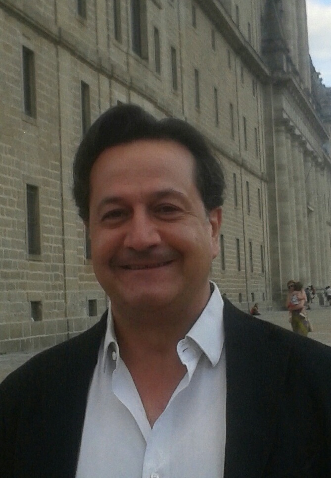 Foto profesor Javier Lucena Giraldo