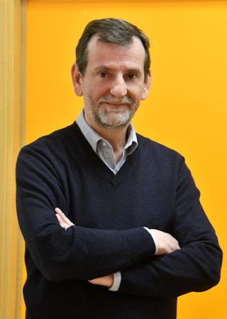 Foto del profesor Rafael de Arce Borda  del departamento de economía aplicada