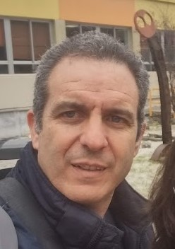 Foto del profesor Salvador Ortiz Serrano del departamento de economía aplicada