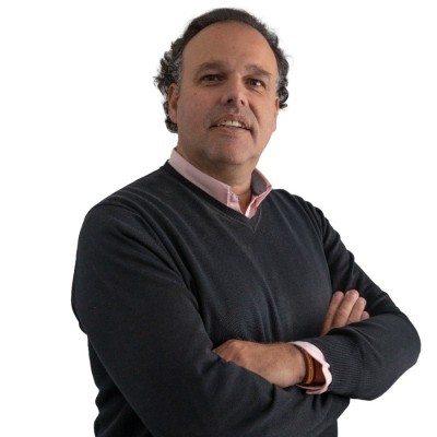Foto profesor Rodrigo Alonso Gómez