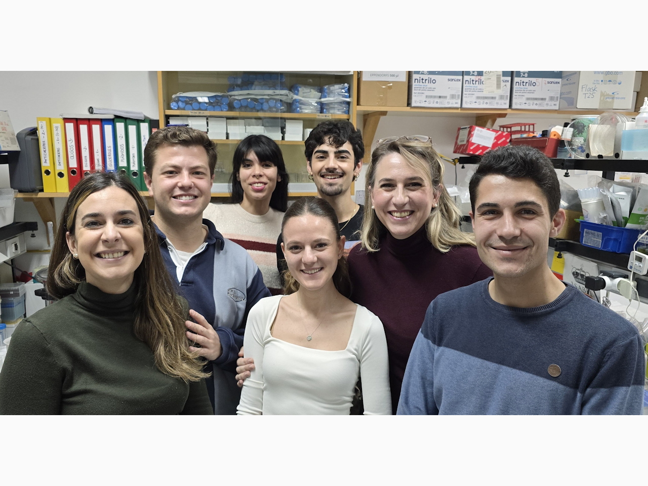 Foto de familia del grupo de investigación Parkinson, ELA y Tautopatías: Nuevas Perspectivas dirigido por Isabel Lastres-Becker.