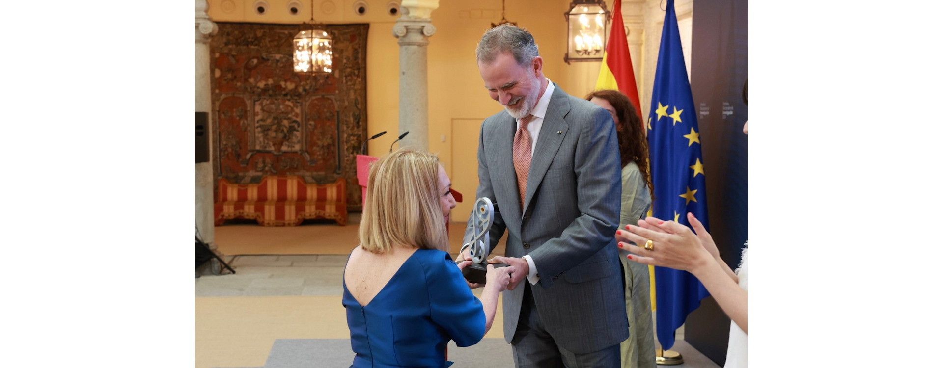 S.M. el Rey hace entrega del Premio Nacional de Investigación «Gregorio Marañón», en el área de Medicina y Ciencias de la Salud a María del Carmen Ayuso García, profesora de la Facultad de Medicina de la UAM.