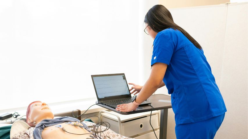 Imagen de Grupo UECS de Simulacion