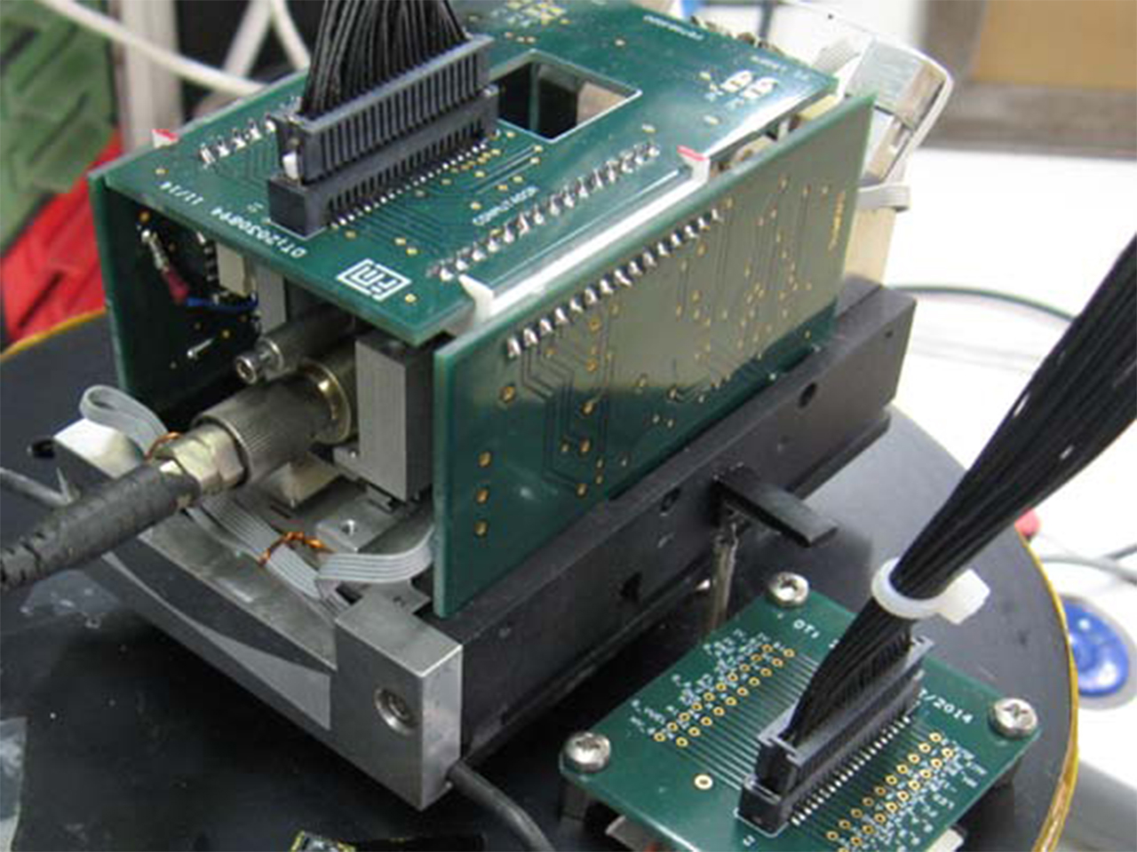 Desarrollo de base y cabeza para microscopio SPM