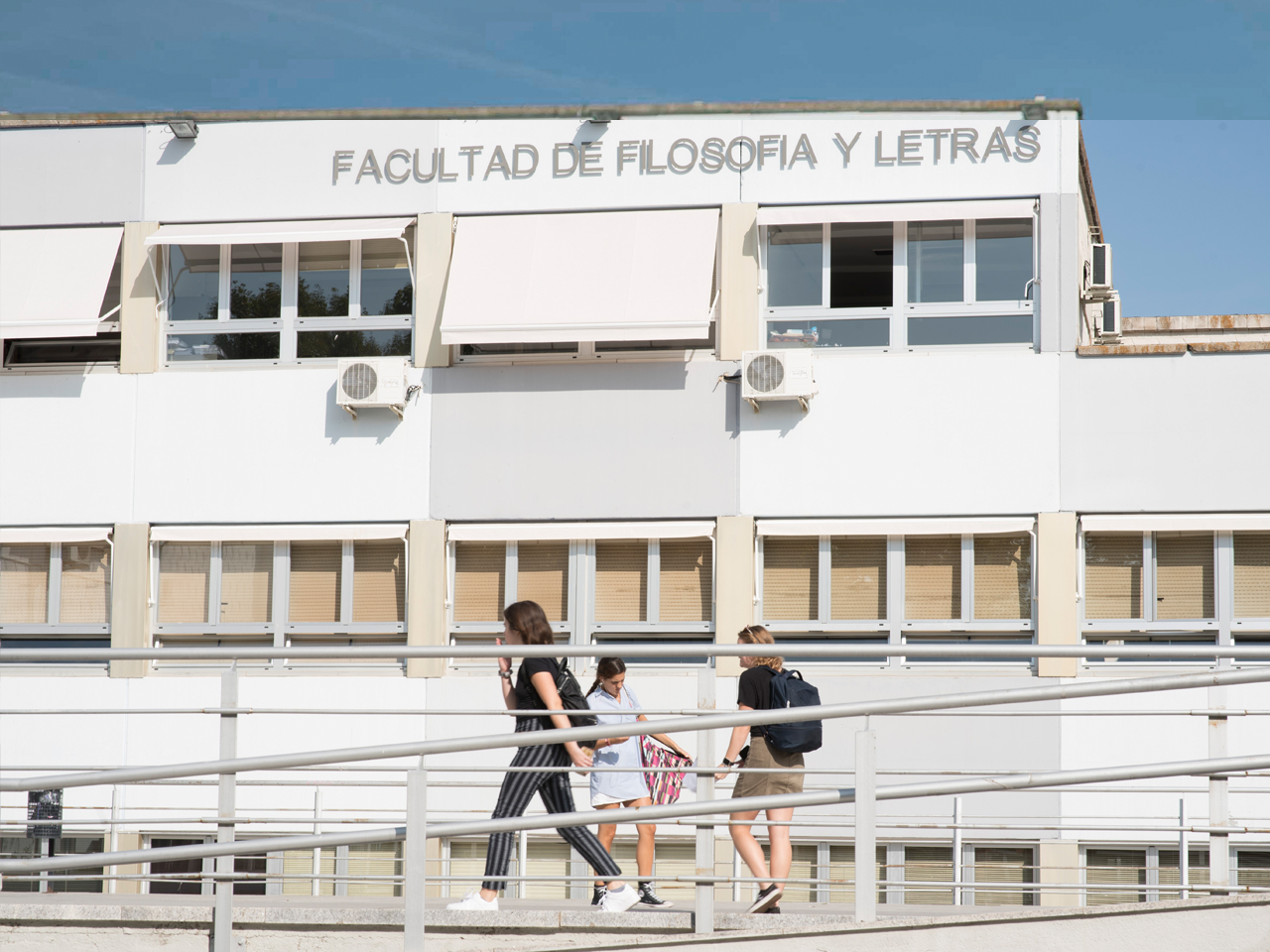 Imagen fachada Facultad de Filosofía y Letras