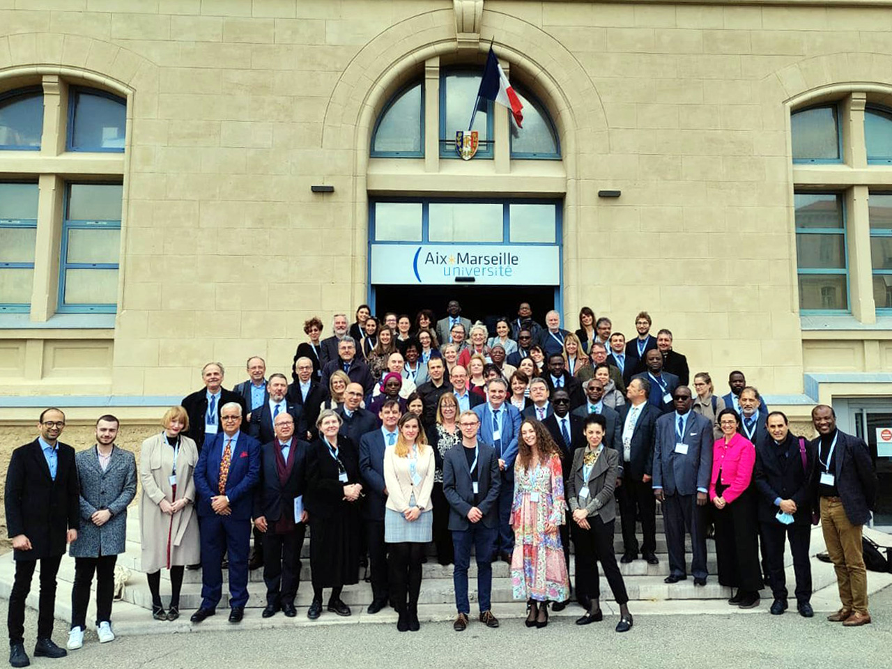 Foto de familia de los participantes de la conferencia 'New Horizons for the European-African Partnership', coorganizada por CIVIS y Aix-Marseille Université / CIVIS