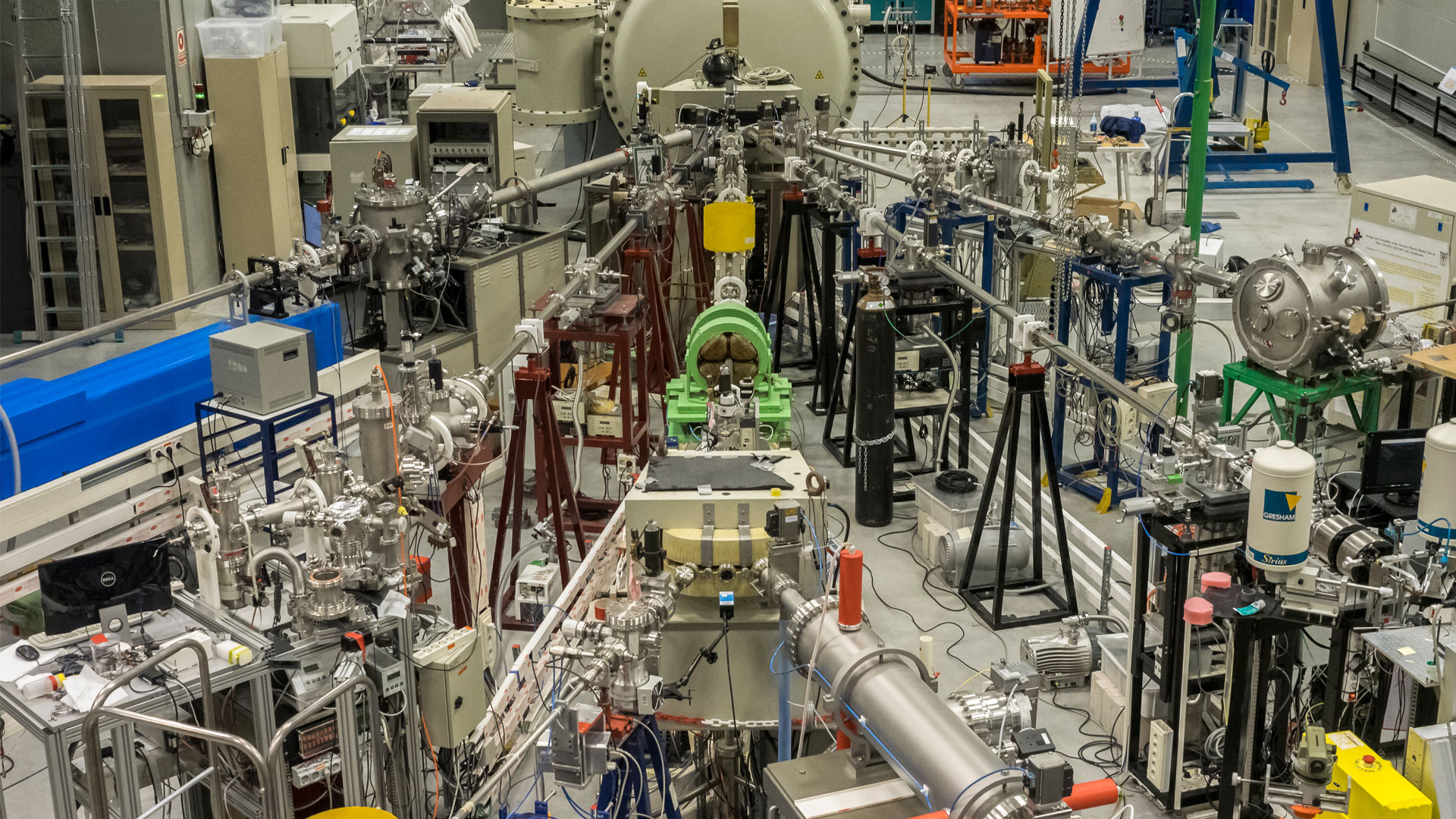 Imagen del acelerador electroestático de iones del Centro de Micro-Análisis de Materiales (CMAM) de la Universidad Autónoma de Madrid.