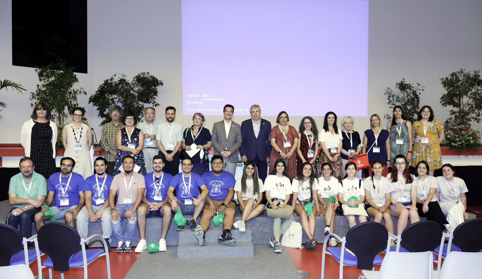 Participantes y autoridades en la final del VII Concurso de Cristalización en la Escuela / UAM