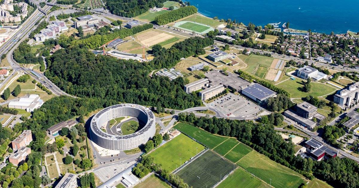 Imagen aérea del campus de la Universidad de Lausanne.