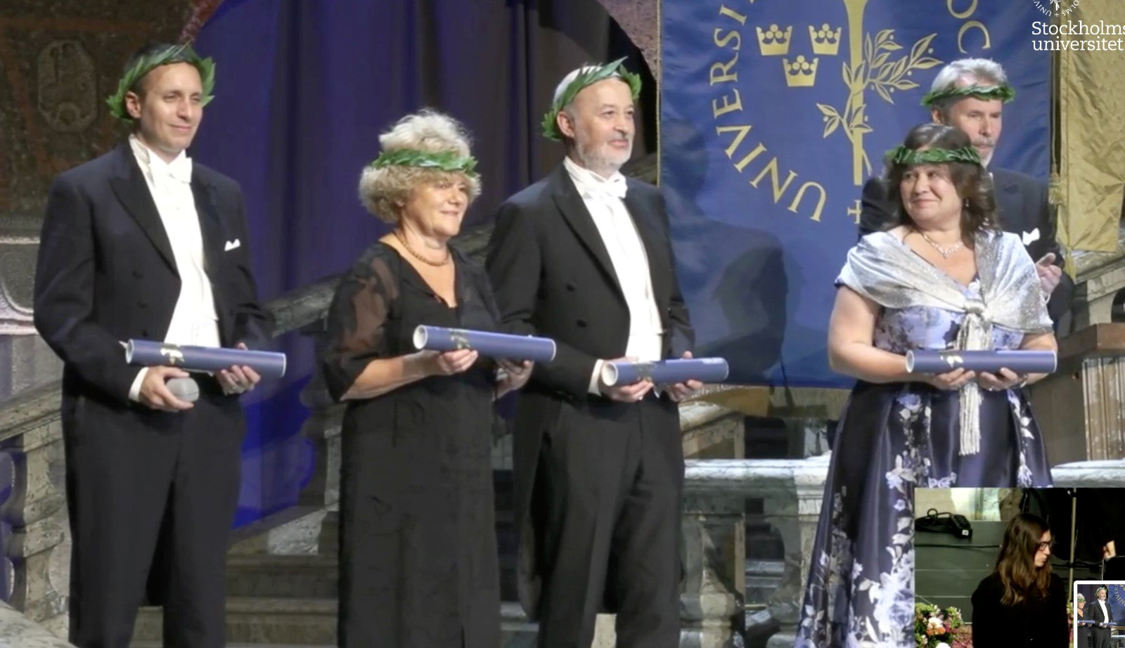 El catedrático de Química Física de la Universidad Autónoma de Madrid (UAM), Fernando Martín (en el centro de la imagen), tras haber recibido el doctorado ‘honoris causa’ por la Universidad de Estocolmo. / Foto cedida