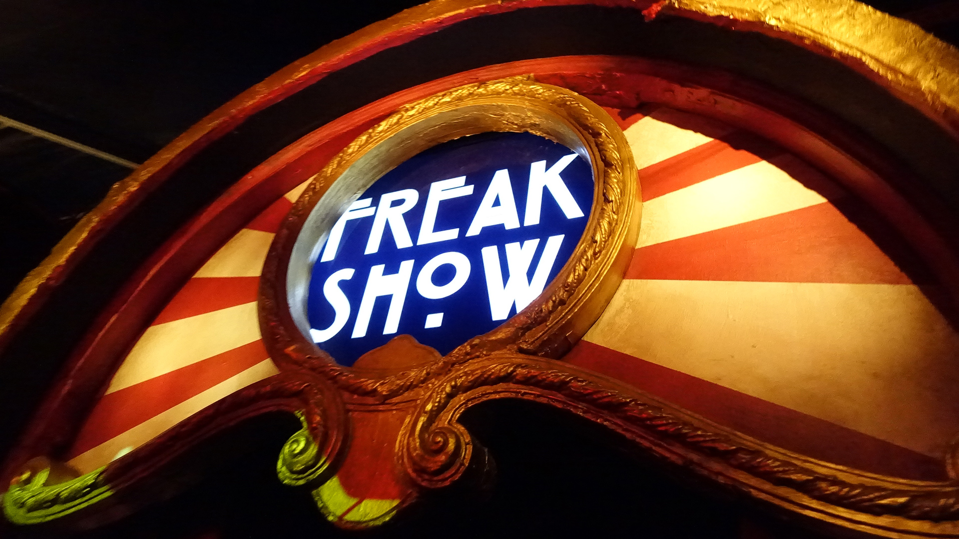 Evento “Halloween Horror Nights” en Universal Studios Hollywood dedicado a la temporada “Freak Show” de la serie American Horror Story.