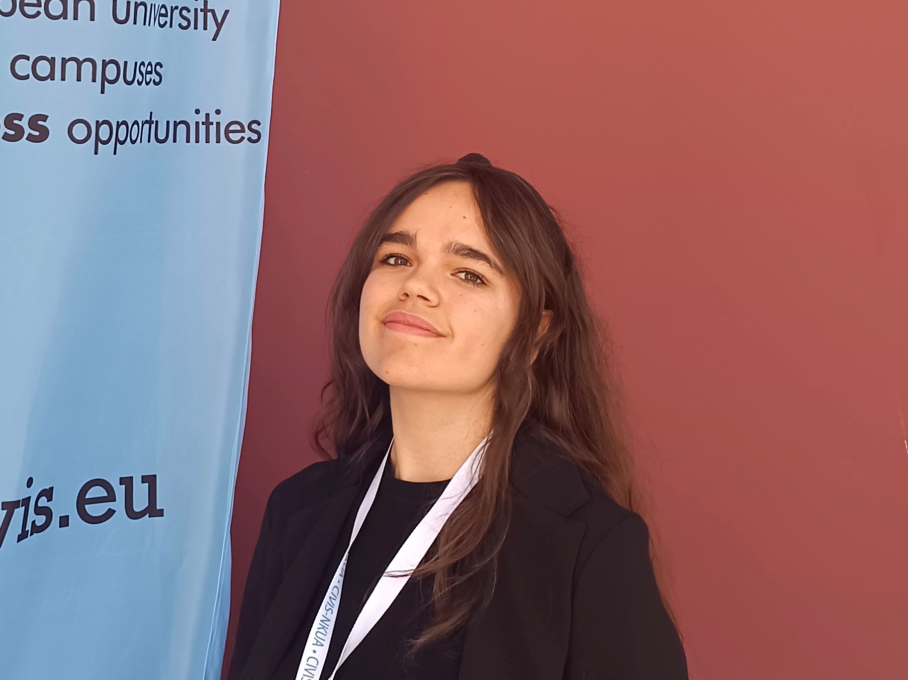 Primer plano de Beatriz Gómez-Escalonilla
