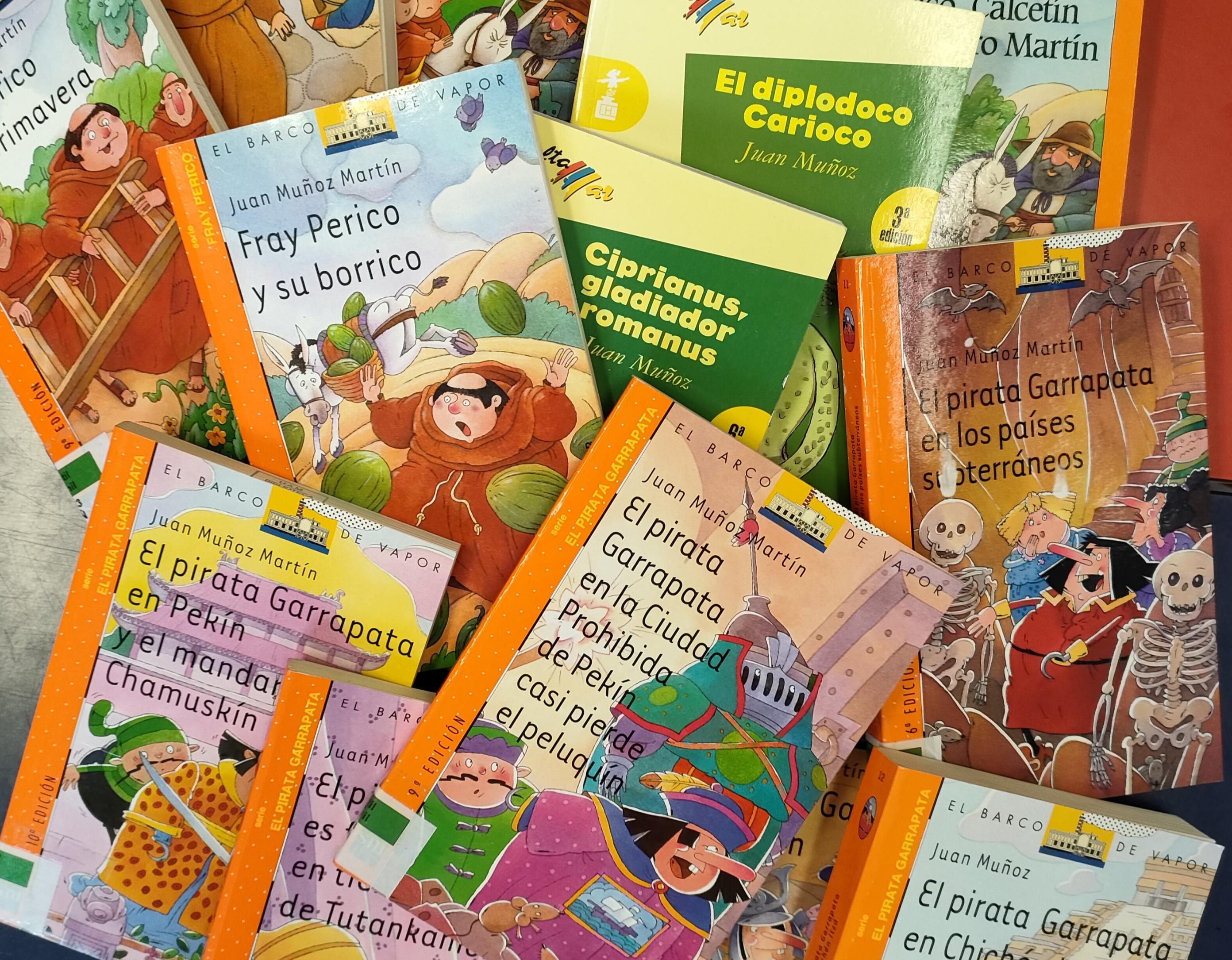 Portadas de algunas de las obras de Juan Muñoz