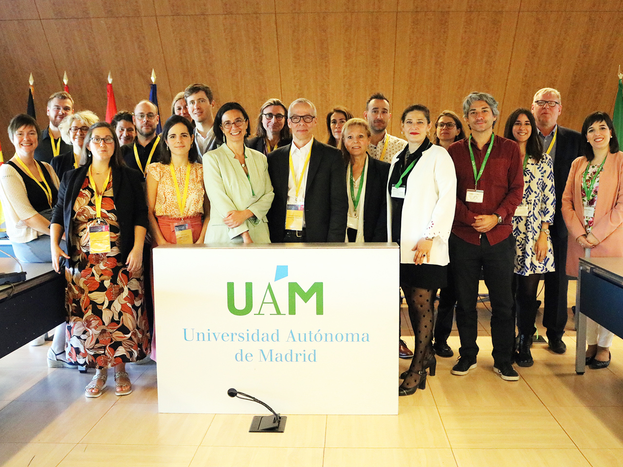 Imagen de familia de la delegación belga y la delegación de la UAM