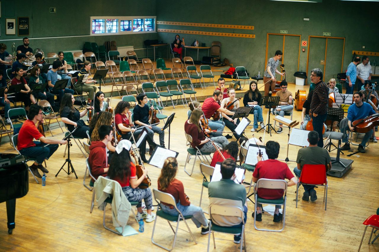 Ensayo de estudiantes de la European CIVIS Symphonic Orchestra Academy