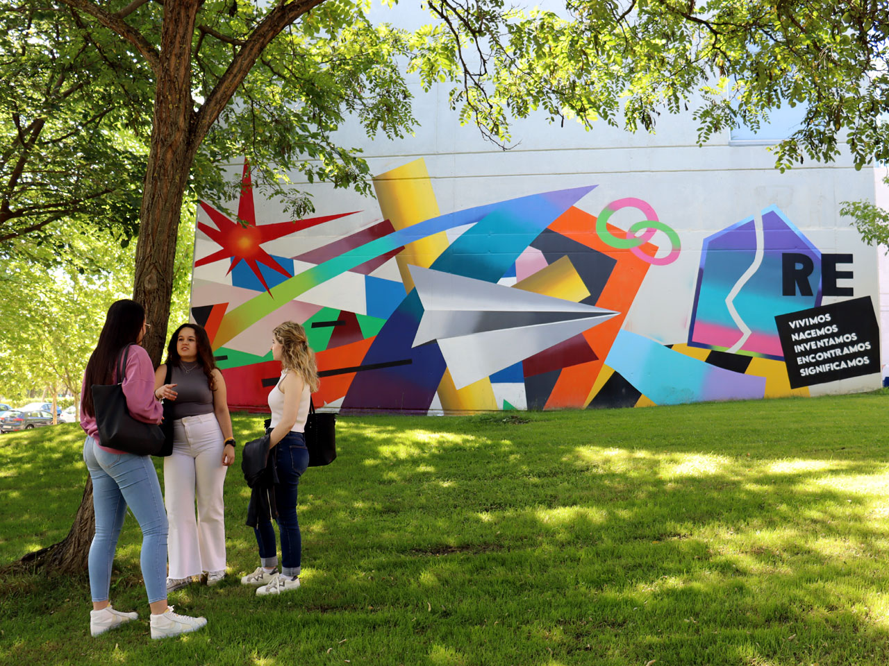 Mural 'Refugio', junto a la Facultad de Psicología de la UAM / OAS-UAM