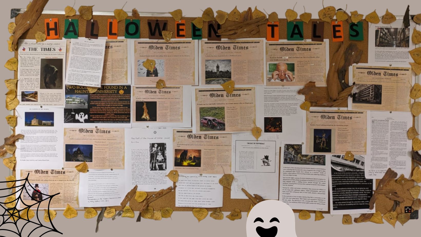 Imagen del tablón de la sección de inglés del Servicio de Idiomas con cuentos de Halloween