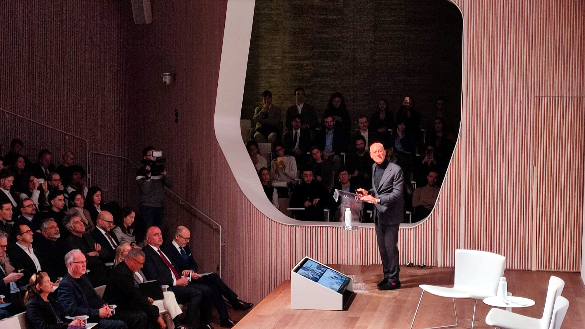 Norman Foster, en la presentación del máster UAM-NFF 'On Sustainable Cities' celebrada en Madrid.