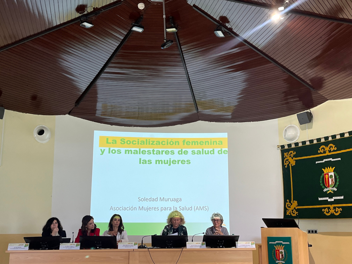 personas en conferencia