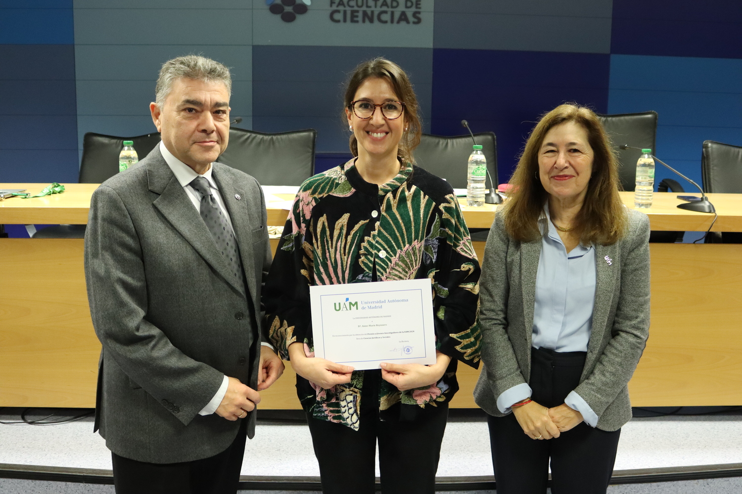 Acto de entrega de diplomas a los galardonados con el Premio a Jóvenes Investigadores e Investigadoras de la Universidad Autónoma de Madrid (UAM). / UAM