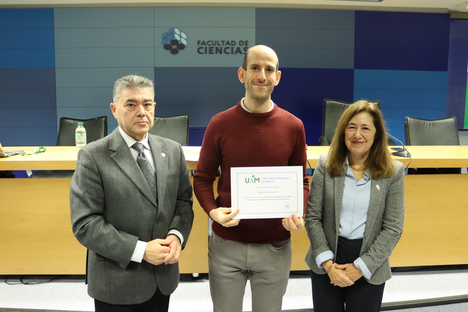 Acto de entrega de diplomas a los galardonados con el Premio a Jóvenes Investigadores e Investigadoras de la Universidad Autónoma de Madrid (UAM). / UAM