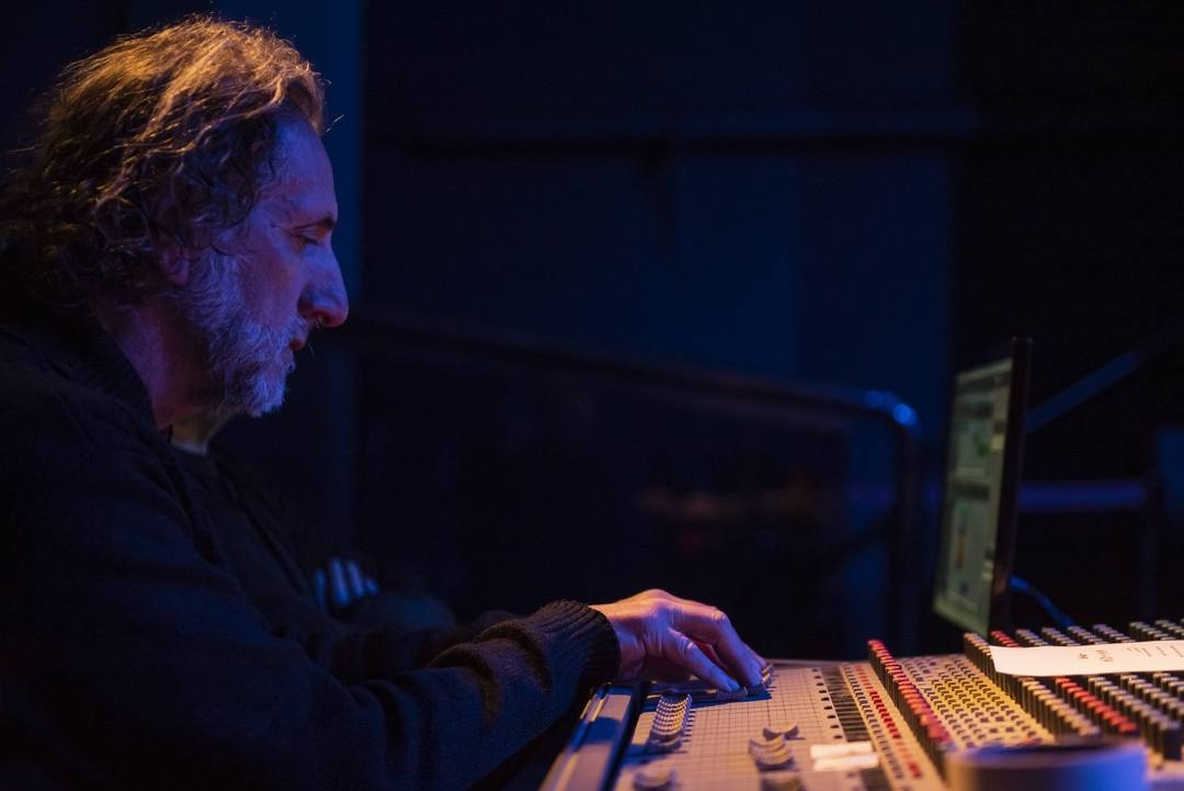 Retrato del compositor y musicólogo Jorge Sad