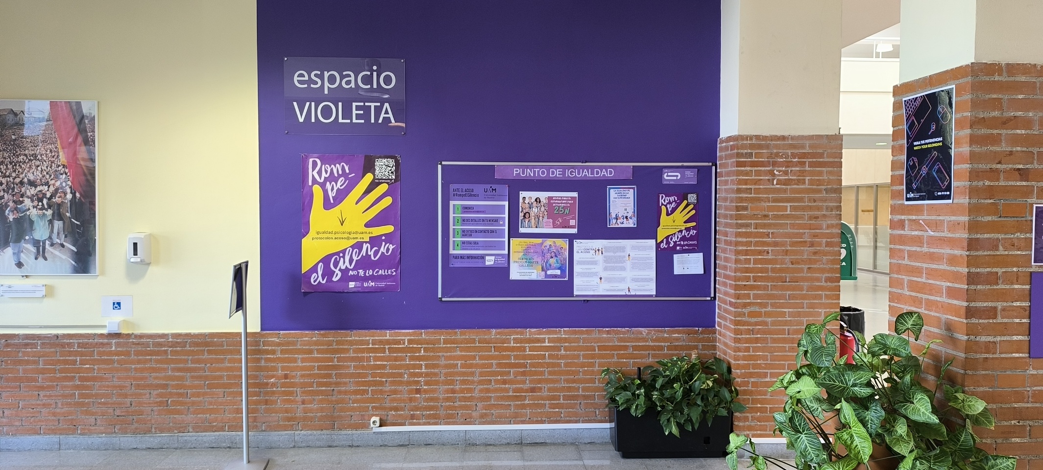 Noticia Taller Mural Colaborativo_Interior_Psicología