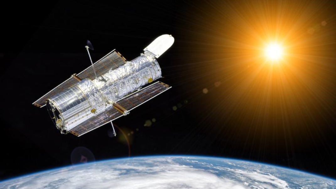 Satélite orbitando la tierra