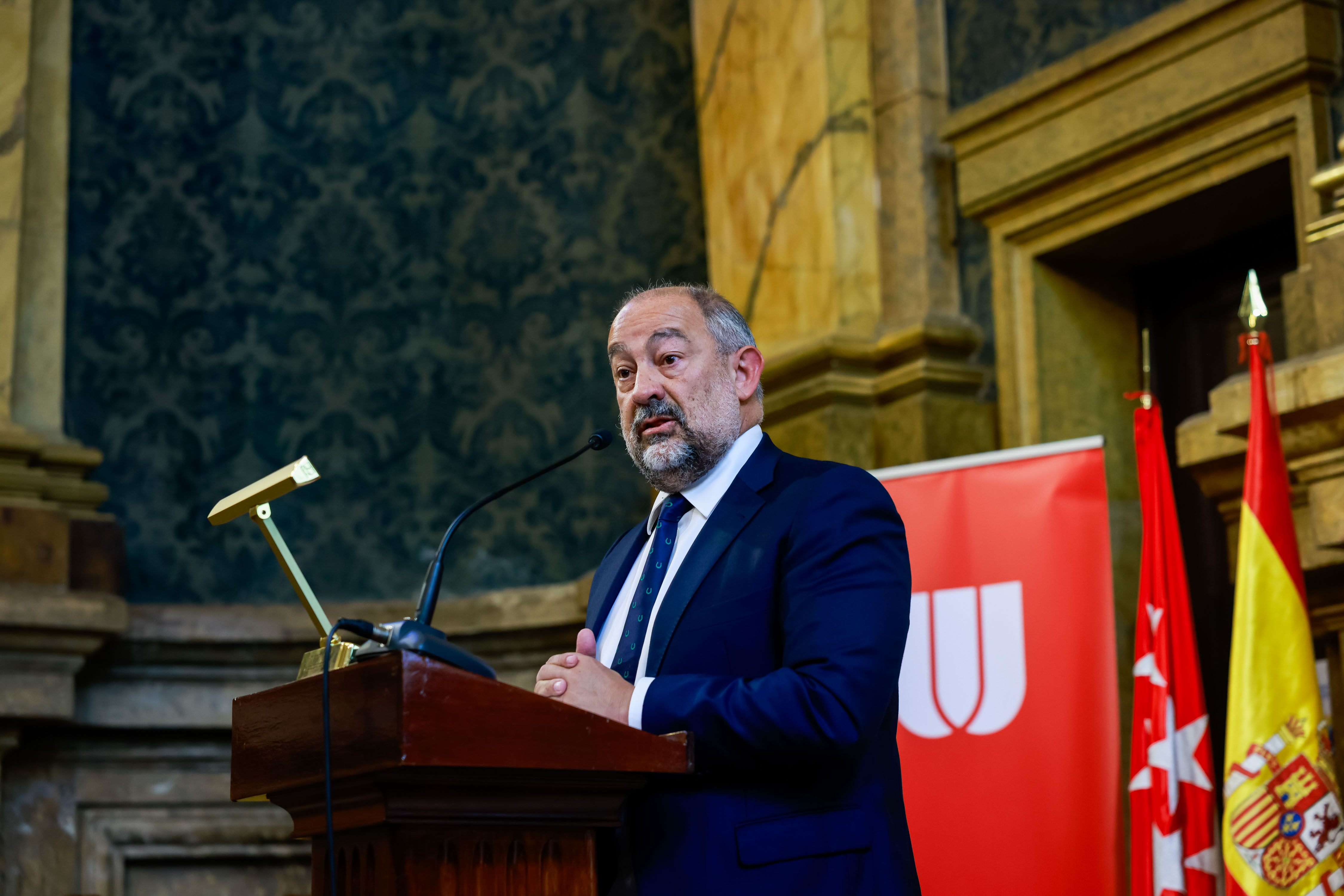 El rector de la Universidad de Castilla-La Mancha, Julián Garde López-Brea, nuevo presidente de Crue Universidades Españolas. / Crue