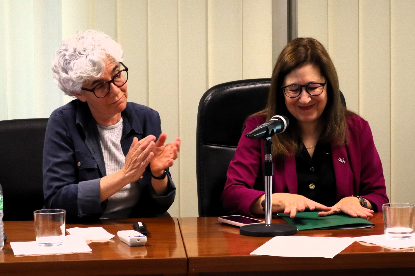 La directora del IUEM, Rosario de Gregoris, y la rectora Amaya Mendikoetxea. / UAM