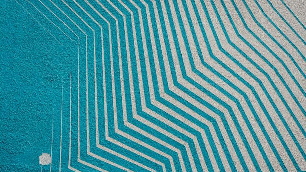 lineas blancas y azules