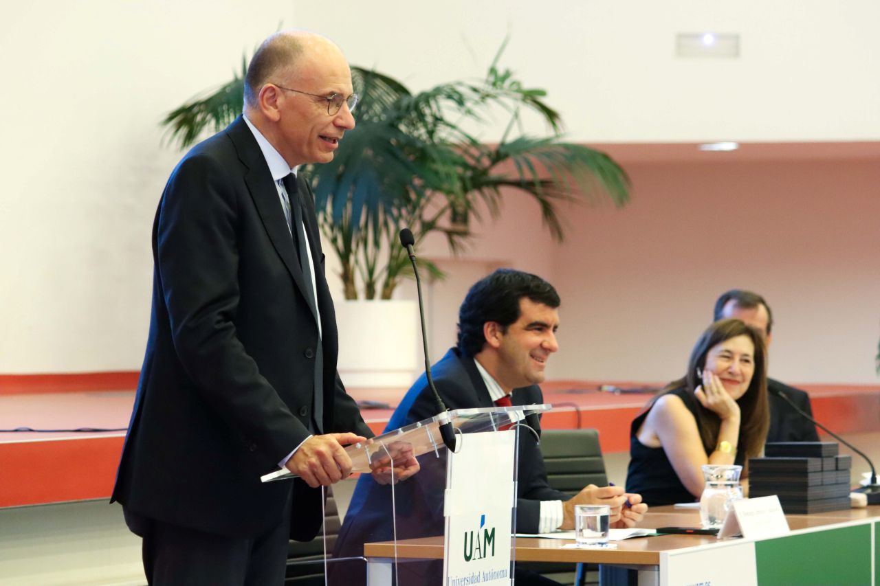 Enrico Lleta durante su intervención en el Acto de Clausura del Curso 2025-26.